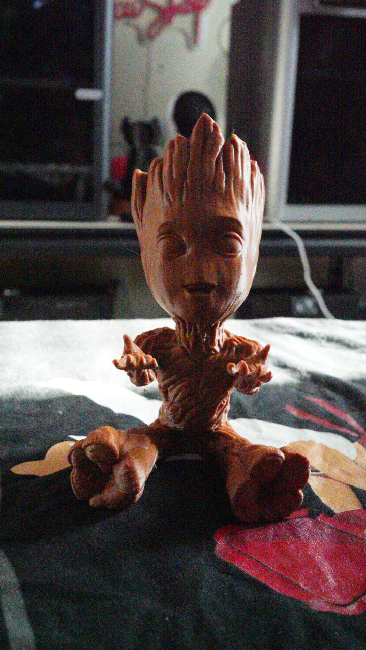 Groot gaming controller holder